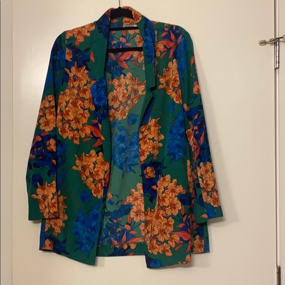 Stradivarius floral blazer